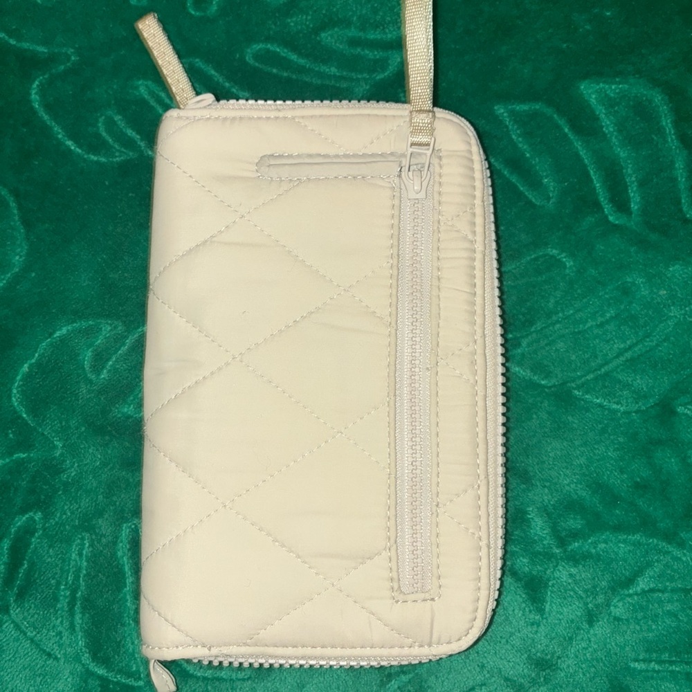 Vera Bradley large tab wallet - Picture 3 of 4